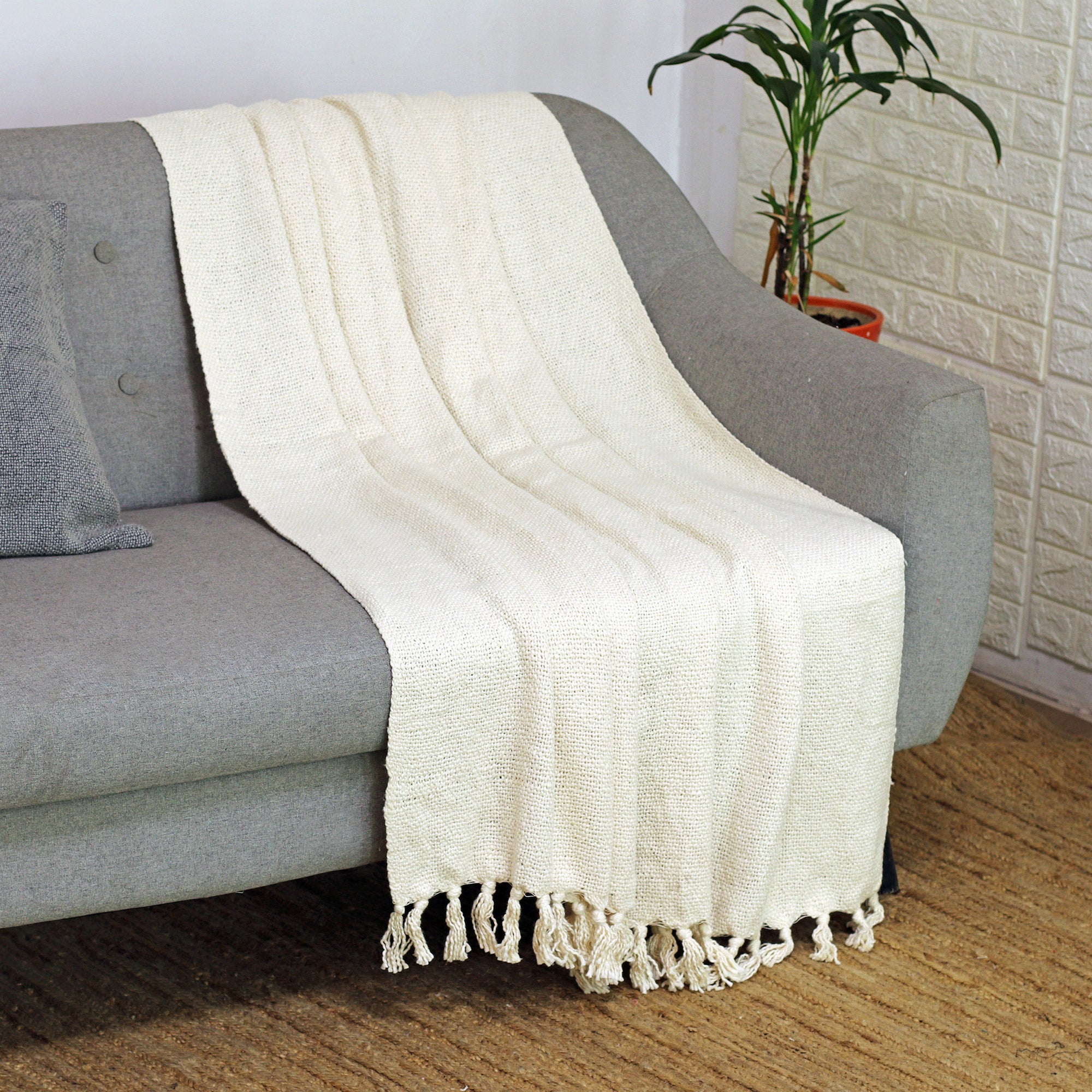 Handwoven Vanilla Cotton Throw Blanket with Tassels - Vanilla Charm
